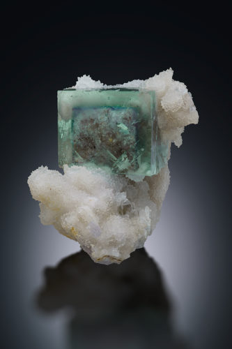 YU024 Fluorite