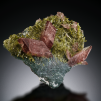 CA059 Axinite with Epidote
