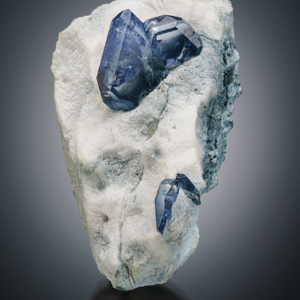 CA060 Benitoite