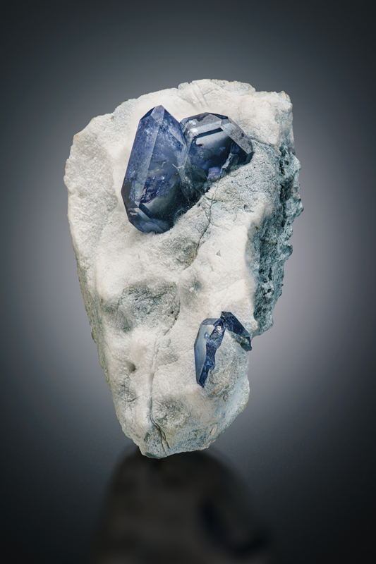 CA060 Benitoite