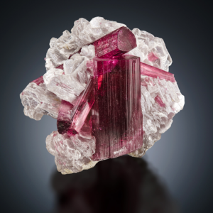 CN001 Elbaite vat. Rubellite on Muscovite