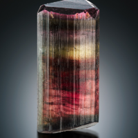 FB011 Polychrome Tourmaline