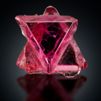 FB050 Twinned Spinel a.k.a. Star of David